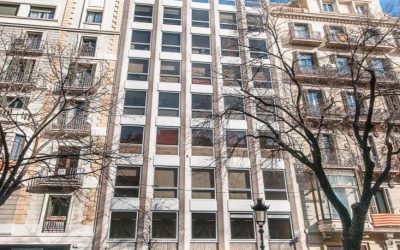 Cat Real Estate comercializa un lote de oficinas en Rambla Catalunya 38