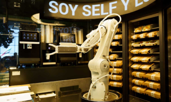 El Primer Restaurante Robotizado de Barcelona Abre Sus Puertas en el Aeropuerto del Prat